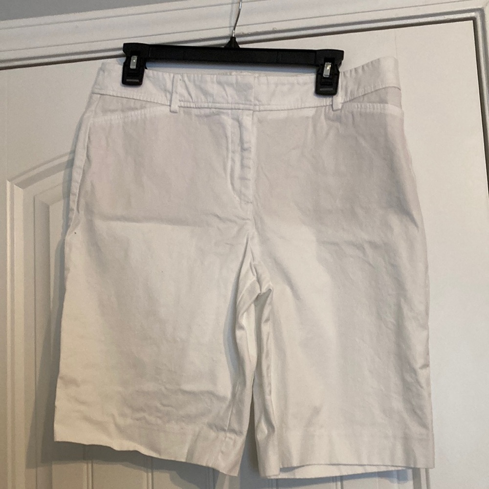 Talbots white perfect shorts